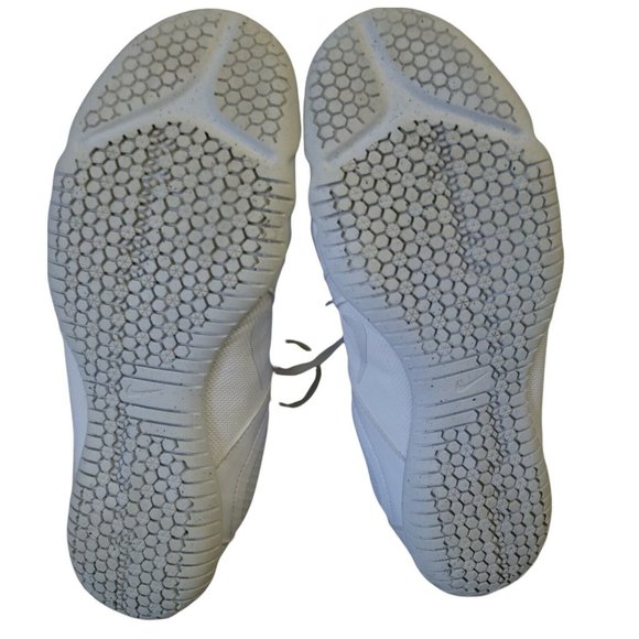 Nike Womens Cheer Shoes Scorpion 5 White Bubble Laces Back Tab Flexible Stunting - Picture 6 of 10